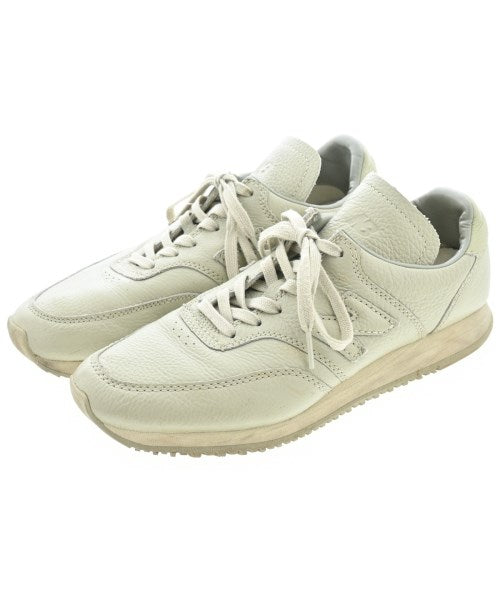 AURALEE รองเท้าผ้าใบ