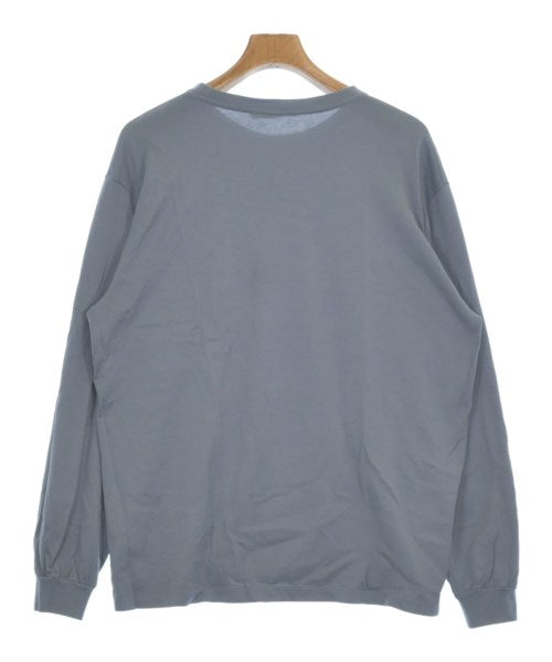 AURALEE เสื้อยืด/เสื้อท็อปส์