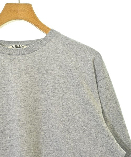 AURALEE เสื้อยืด/เสื้อท็อปส์