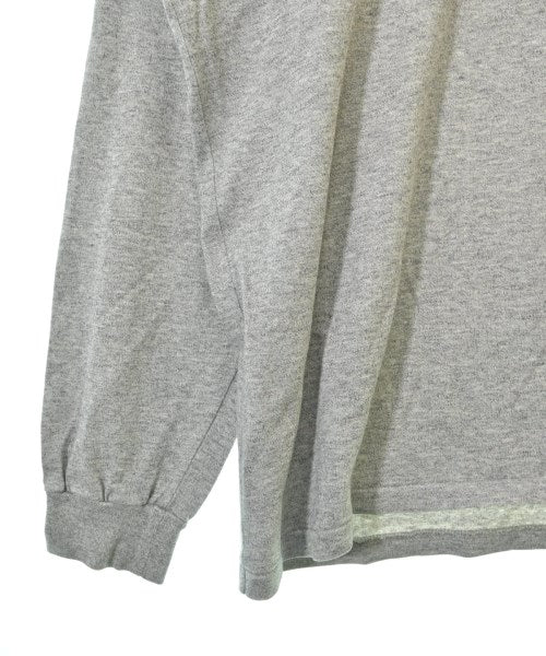 AURALEE เสื้อยืด/เสื้อท็อปส์