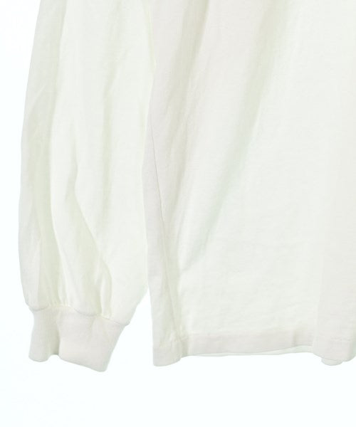 AURALEE เสื้อยืด/เสื้อท็อปส์