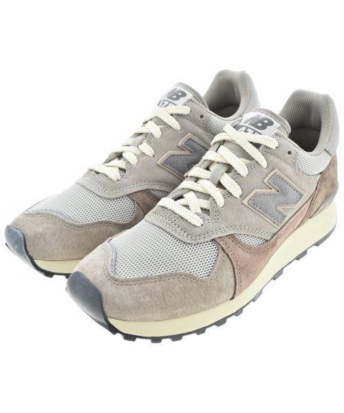 AURALEE รองเท้าผ้าใบ