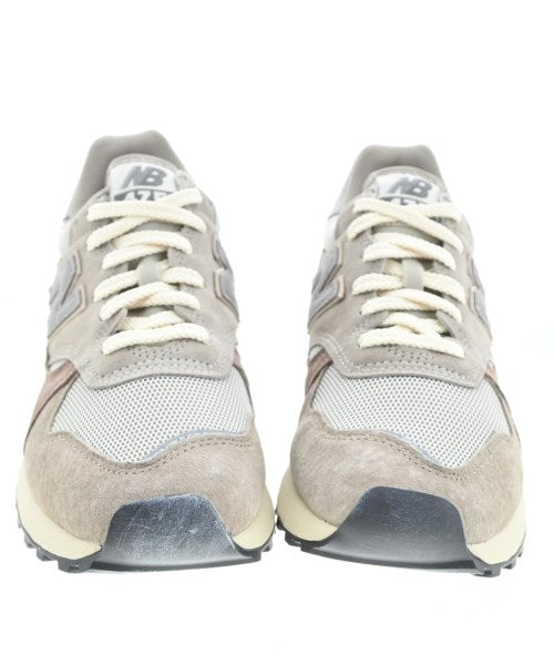 AURALEE รองเท้าผ้าใบ