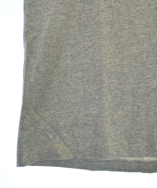 AURALEE เสื้อยืด/เสื้อท็อปส์
