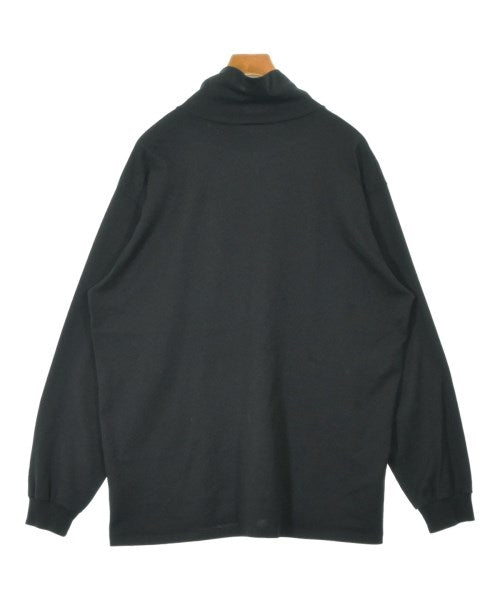 AURALEE เสื้อยืด/เสื้อท็อปส์