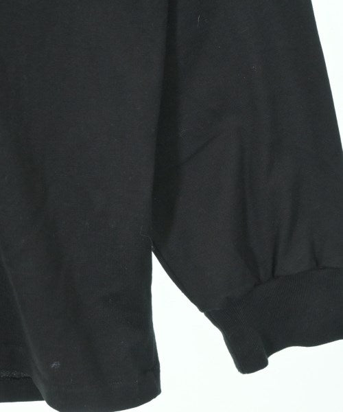 AURALEE เสื้อยืด/เสื้อท็อปส์