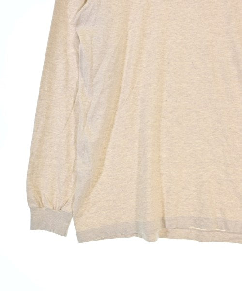 AURALEE เสื้อยืด/เสื้อท็อปส์