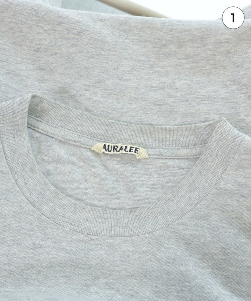 AURALEE เสื้อยืด/เสื้อท็อปส์