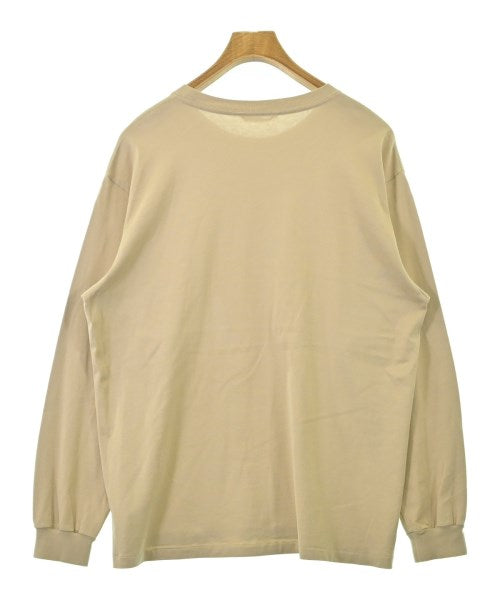 AURALEE เสื้อยืด/เสื้อท็อปส์
