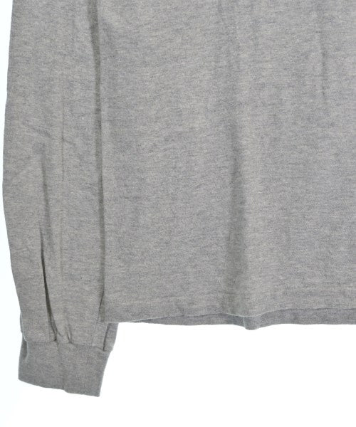 AURALEE เสื้อยืด/เสื้อท็อปส์