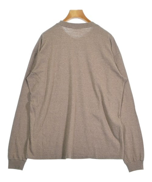 AURALEE เสื้อยืด/เสื้อท็อปส์