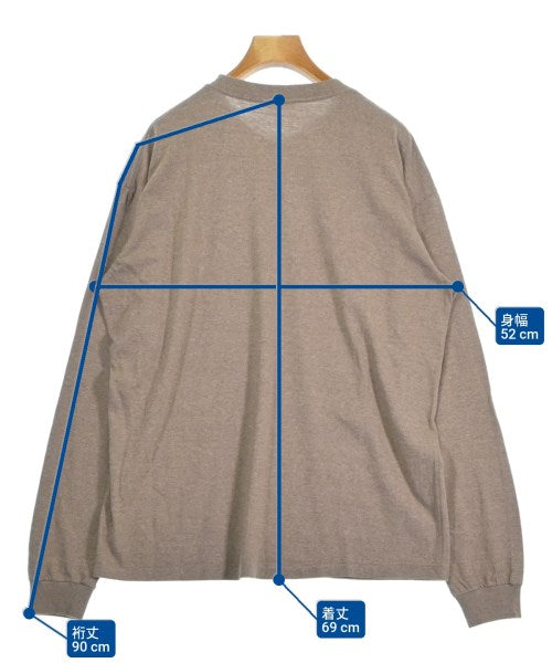 AURALEE เสื้อยืด/เสื้อท็อปส์