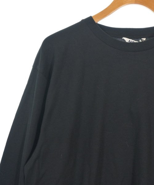 AURALEE เสื้อยืด/เสื้อท็อปส์