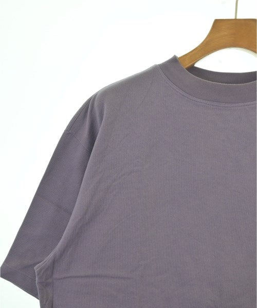AURALEE เสื้อยืด/เสื้อท็อปส์