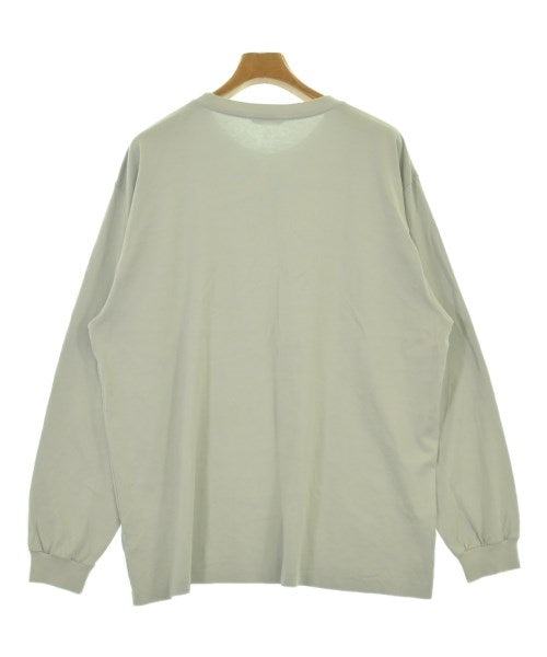 AURALEE เสื้อยืด/เสื้อท็อปส์