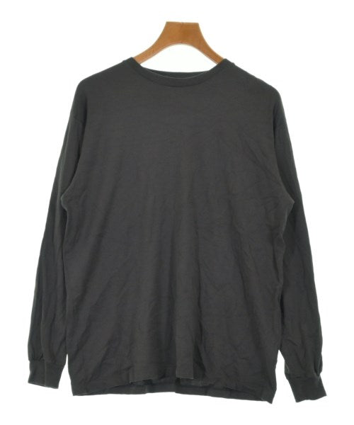 AURALEE เสื้อยืด/เสื้อท็อปส์