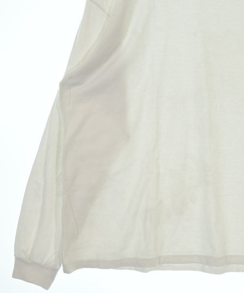 AURALEE เสื้อยืด/เสื้อท็อปส์