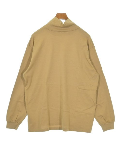 AURALEE เสื้อยืด/เสื้อท็อปส์