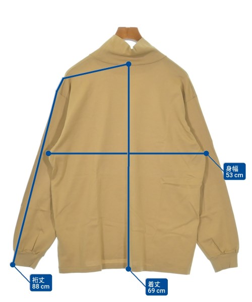 AURALEE เสื้อยืด/เสื้อท็อปส์