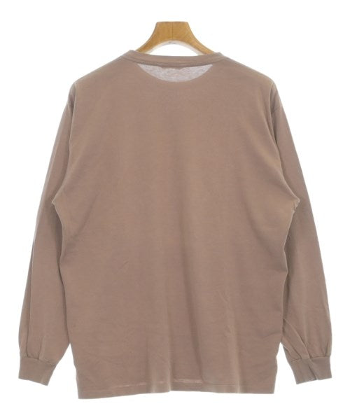 AURALEE เสื้อยืด/เสื้อท็อปส์