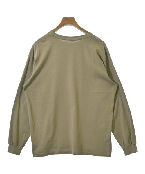 AURALEE เสื้อยืด/เสื้อท็อปส์