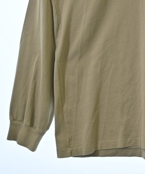 AURALEE เสื้อยืด/เสื้อท็อปส์