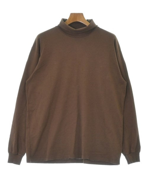 AURALEE เสื้อยืด/เสื้อท็อปส์
