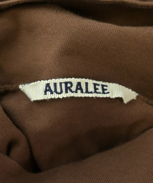 AURALEE เสื้อยืด/เสื้อท็อปส์