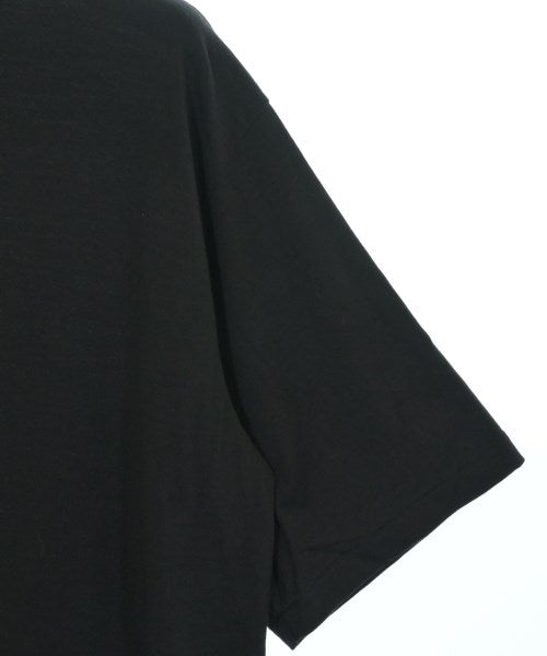 AURALEE เสื้อยืด/เสื้อท็อปส์