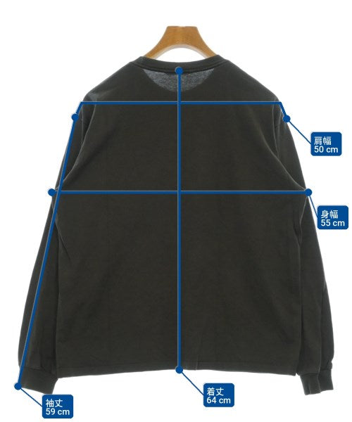AURALEE เสื้อยืด/เสื้อท็อปส์