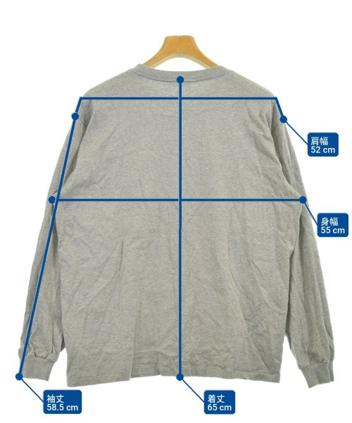 AURALEE เสื้อยืด/เสื้อท็อปส์