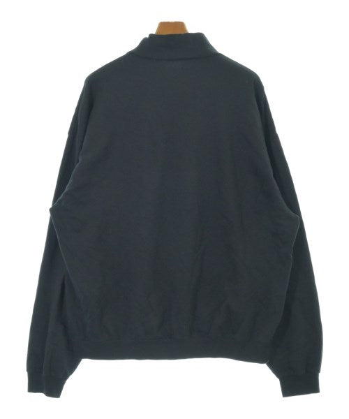 AURALEE เสื้อยืด/เสื้อท็อปส์