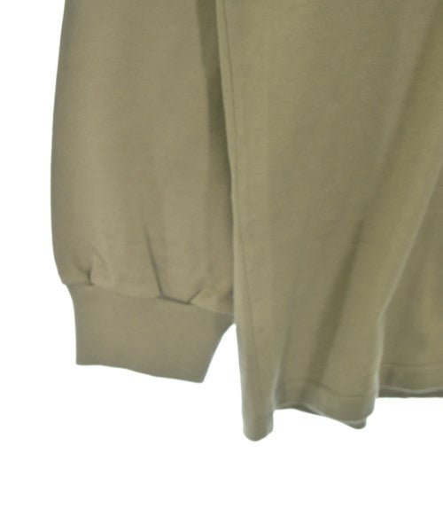 AURALEE เสื้อยืด/เสื้อท็อปส์