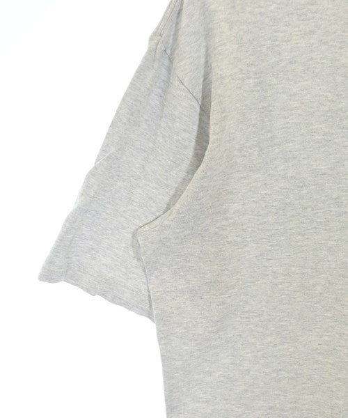 AURALEE เสื้อยืด/เสื้อท็อปส์