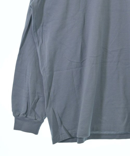 AURALEE เสื้อยืด/เสื้อท็อปส์