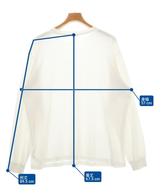 AURALEE เสื้อยืด/เสื้อท็อปส์
