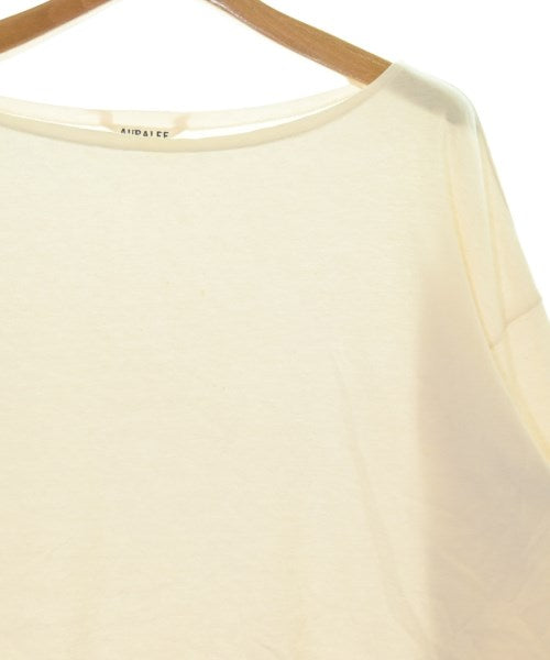 AURALEE เสื้อยืด/เสื้อท็อปส์