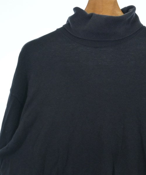 AURALEE เสื้อยืด/เสื้อท็อปส์