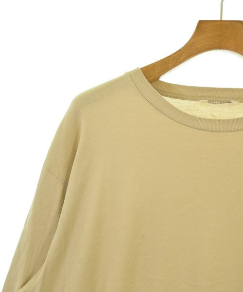 AURALEE เสื้อยืด/เสื้อท็อปส์