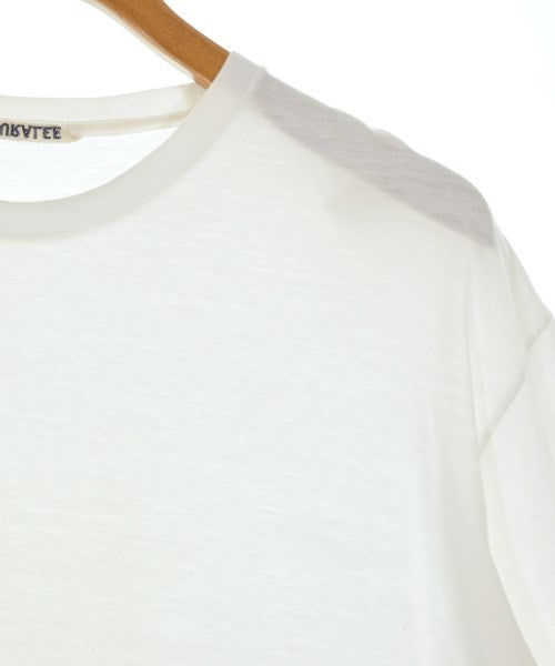 AURALEE เสื้อยืด/เสื้อท็อปส์