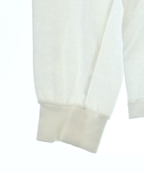 AURALEE เสื้อยืด/เสื้อท็อปส์