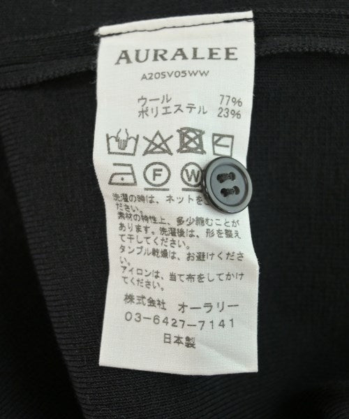 AURALEE เสื้อแขนกุด