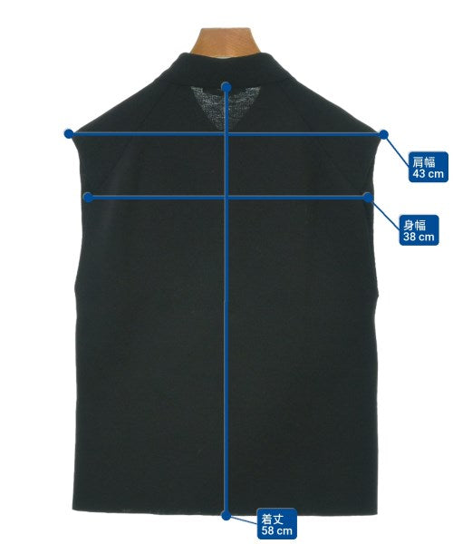AURALEE เสื้อแขนกุด