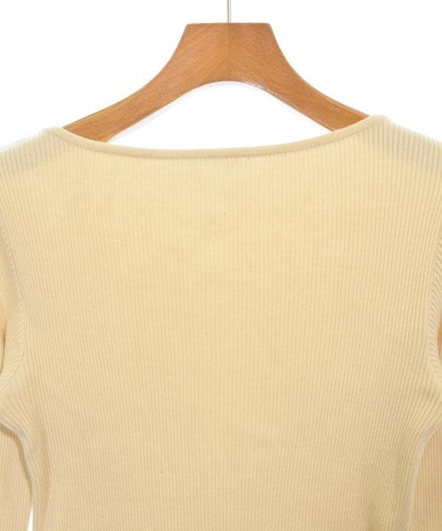 AURALEE เสื้อยืด/เสื้อท็อปส์
