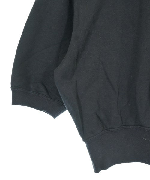 AURALEE เสื้อยืด/เสื้อท็อปส์