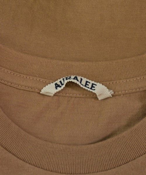 AURALEE เสื้อยืด/เสื้อท็อปส์