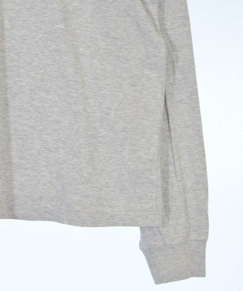AURALEE เสื้อยืด/เสื้อท็อปส์