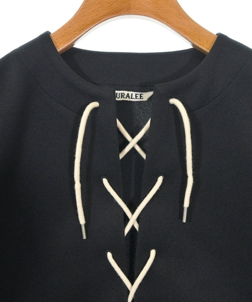 AURALEE เสื้อยืด/เสื้อท็อปส์