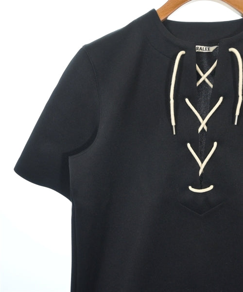 AURALEE เสื้อยืด/เสื้อท็อปส์