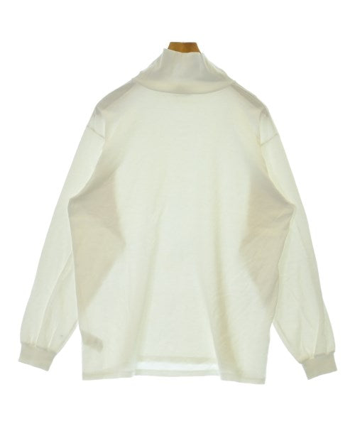 AURALEE เสื้อยืด/เสื้อท็อปส์